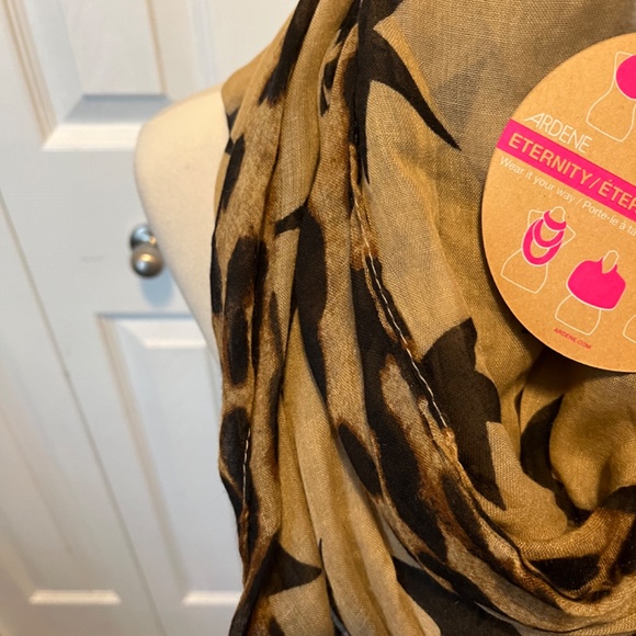 Ardene eternity scarf - Picture 2 of 6